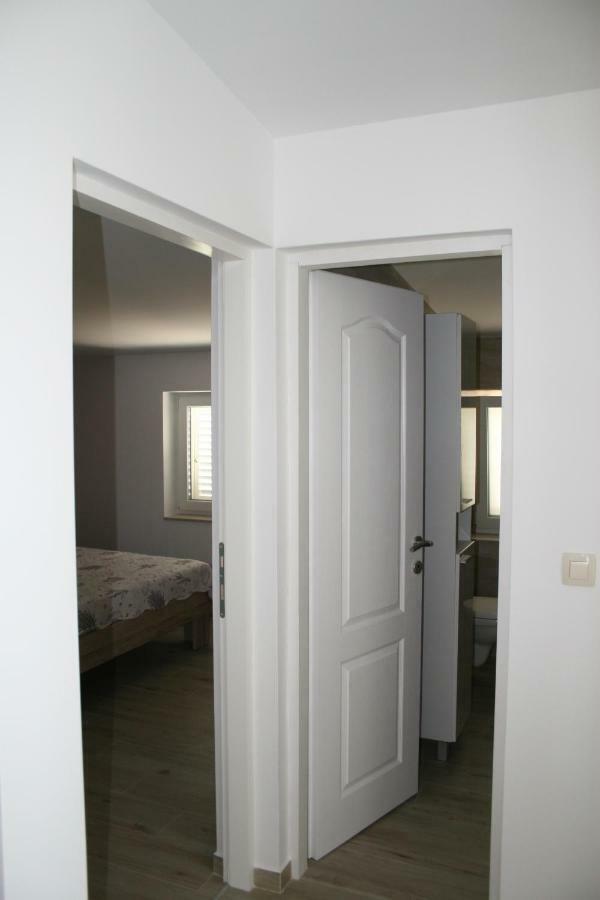 Apartment Aria Banjol Exterior photo
